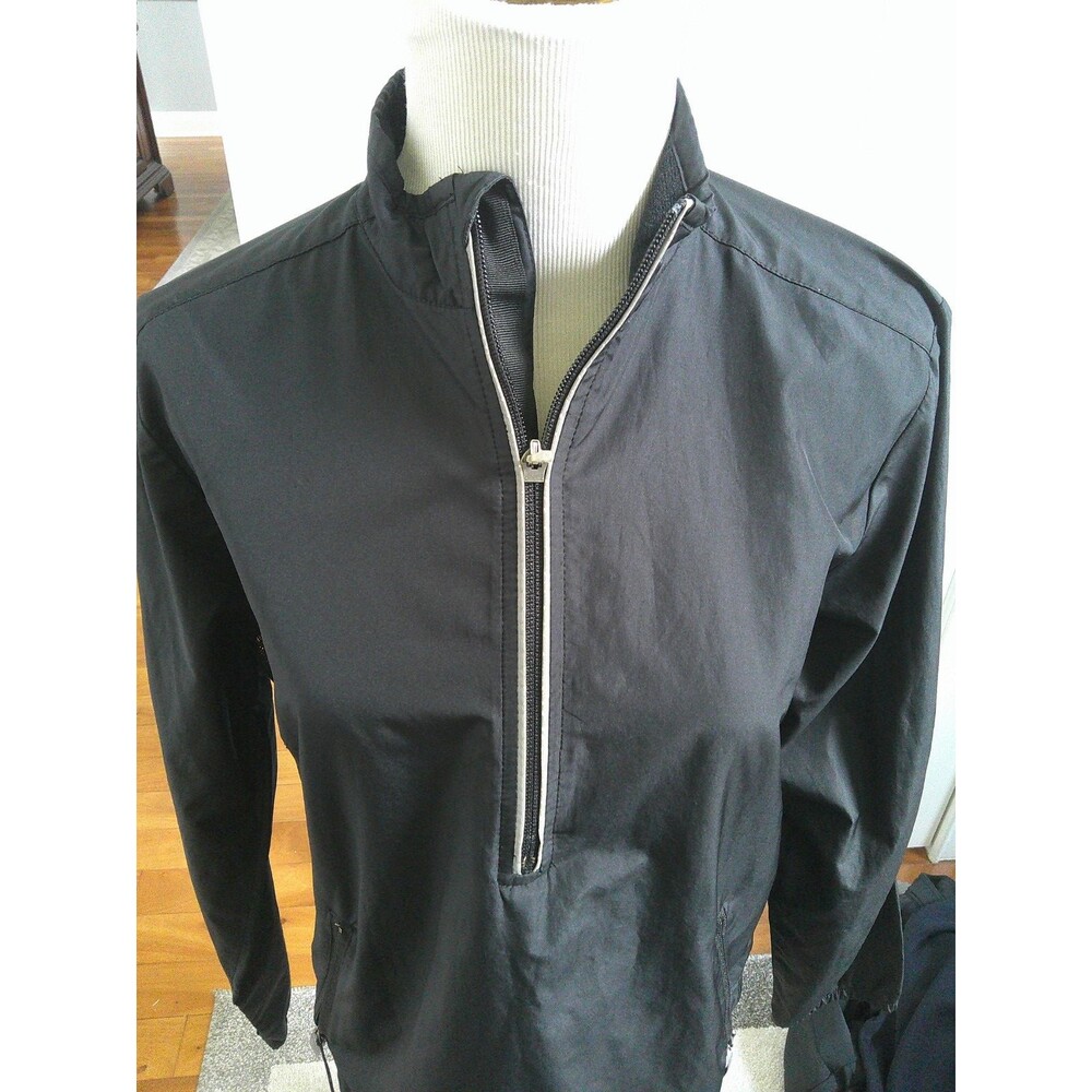 Nike Women's Black 1/2 Zip Windbreaker,  Zip Pockets , Back Vent Size Small 4-6